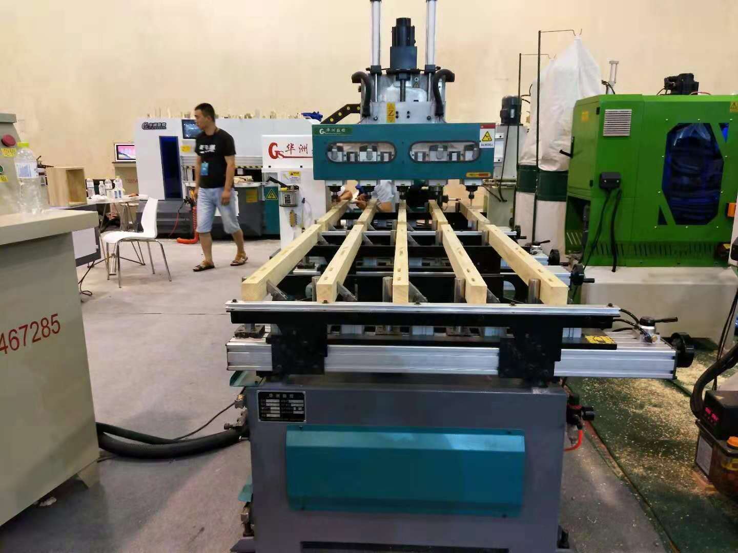 數(shù)控榫槽機簡單介紹